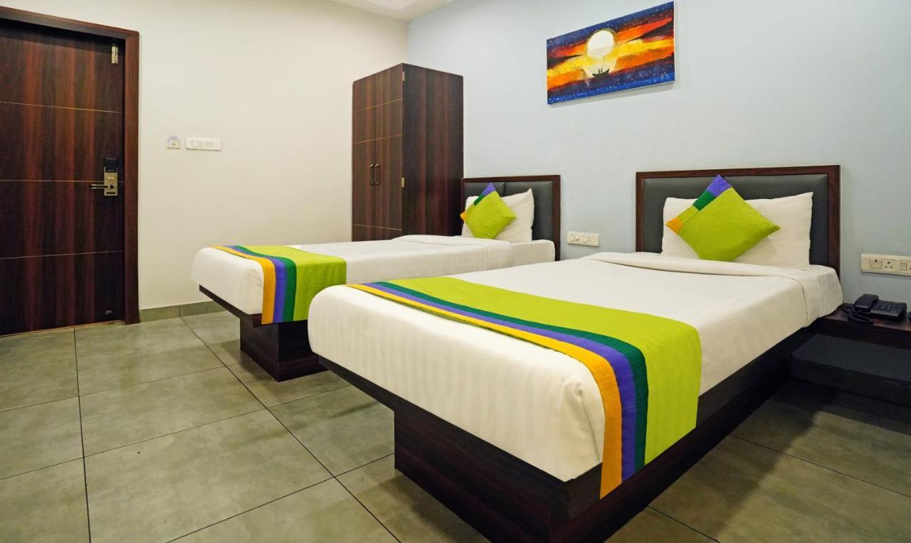 Treebo Lazystay Grand Patia Bhuvanesvar Kültér fotó